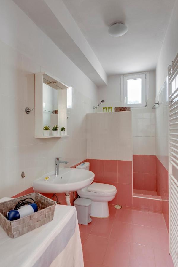 Fabbrica Bnb Vari  Экстерьер фото